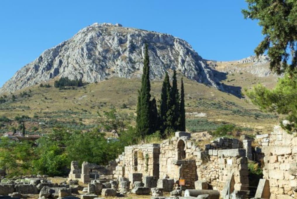 Stone Suite In The Center Of Corinth Exteriör bild